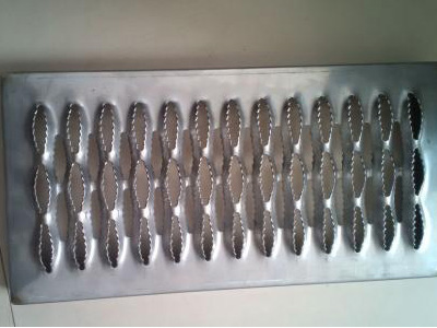 鳄鱼嘴防滑板图片4